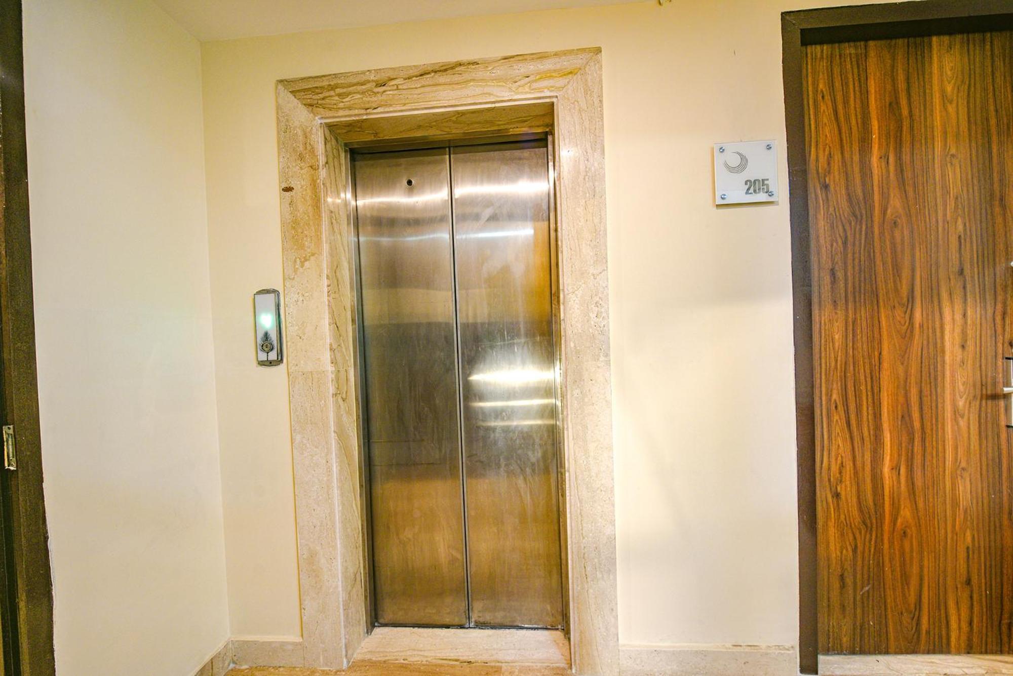 Fabhotel Aashraye New Delhi Exterior foto